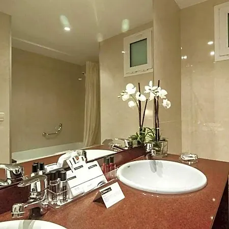 Rh Sorolla Centro Hotel