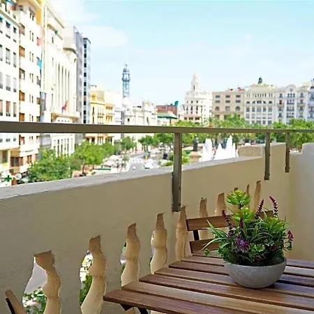 Отель Plaza View 3*