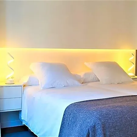 Отель Plaza View 3*
