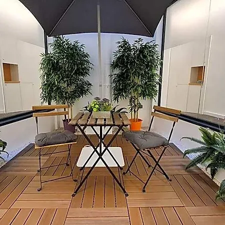 Отель Plaza View 3*