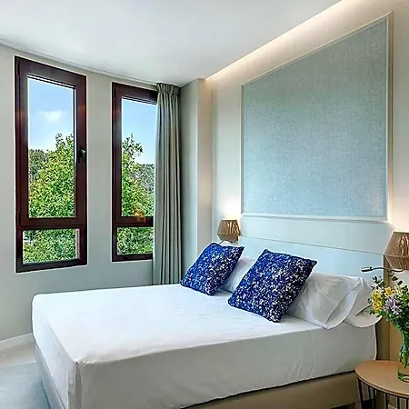 Opera House Hotel 3*