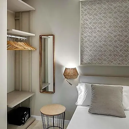 Opera House 3*