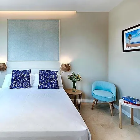 Opera House Hotel 3*