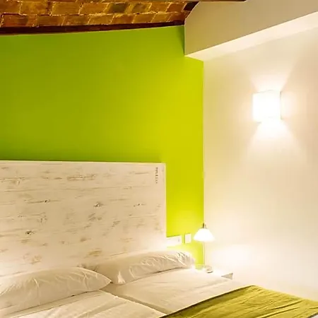 Ad Hoc Carmen Hotel 2*