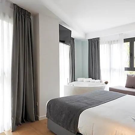 Moontels Alameda 41 Hotel 4*
