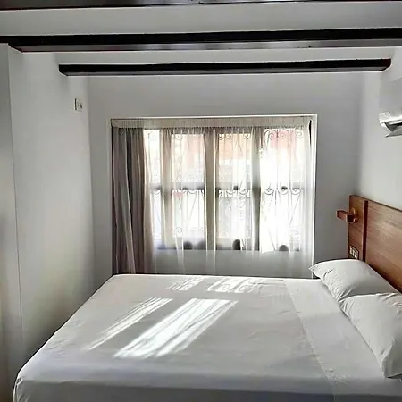 Hotel 19-30