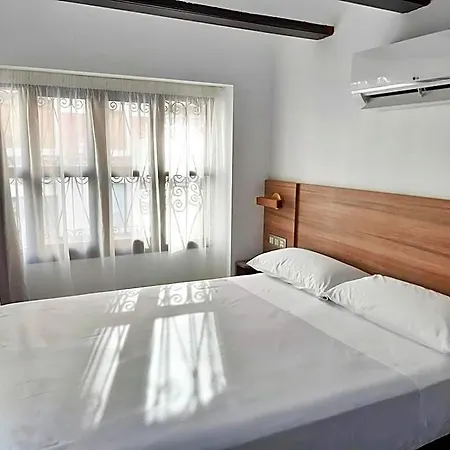 19-30 Hotel 2*
