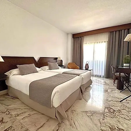 Turia Hotel 4*