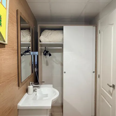 Проживание в семье Mirador 2 Del Mercado - Con Bano Privado En El Centro De La Ciudad Vella