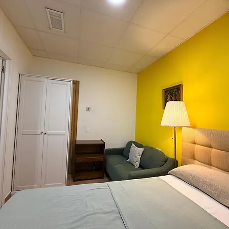 Mirador 2 Del Mercado - Con Bano Privado En El Centro De La Ciudad Vella Проживание в семье *