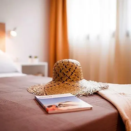 Lindala Hotel Valence