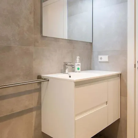 Apartamento Off - Spacest - Calle Del Hospital A *