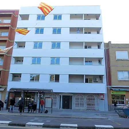 & Co. Saler Boutique