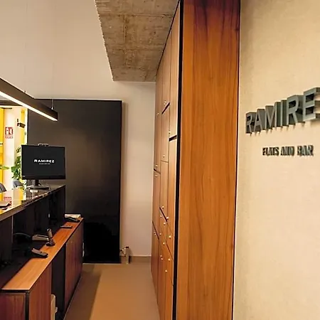 Ramirez Flats Aparthotel Valenza
