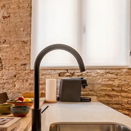 شقة Modern 1 Bedroom In Historic Center • Ground F *