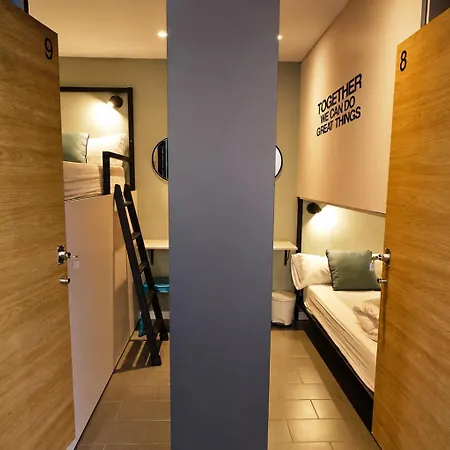U-nit Park Hostel *