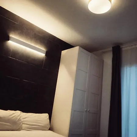 Cozy G10 3* Valencia