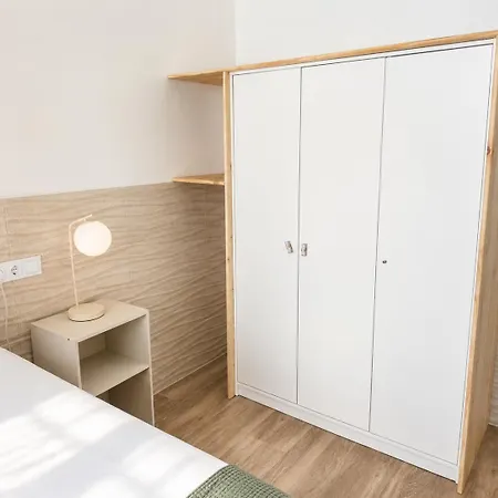 Apartment Casa Florit - The Urban Retreat Ac & Wifi - Near Centre