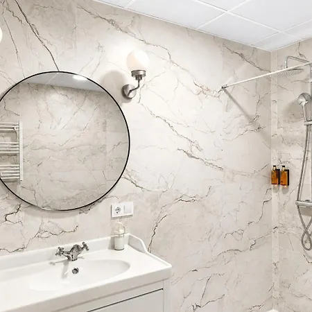 Apartment Casa Florit - The Urban Retreat Ac & Wifi - Near Centre