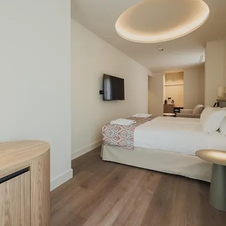 Intelier Malvarrosa Plaza Hotel 4*