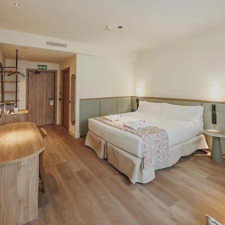 Intelier Malvarrosa Plaza Hotel 4*