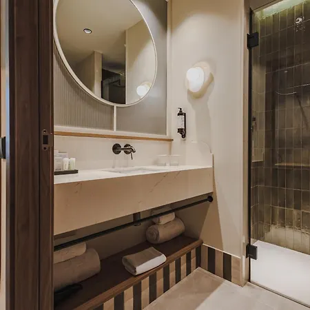Intelier Malvarrosa Plaza Hotel