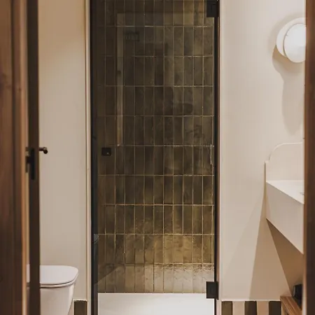 Intelier Malvarrosa Plaza 4*