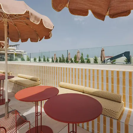 Intelier Malvarrosa Plaza 4*
