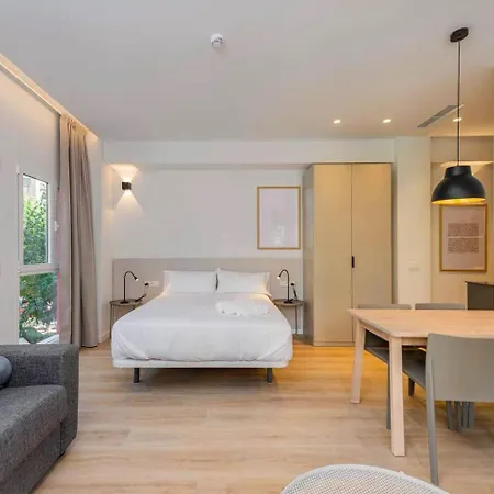 Stancia Benimaclet - 11 بيت للعطل *