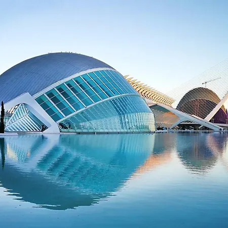 Casa Poeta 112 Adults Only بيت ضيافة فالنسيا