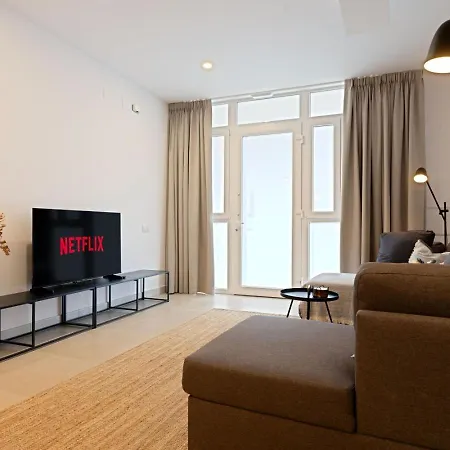 Modern With Patio And Two Bathrooms فالنسيا