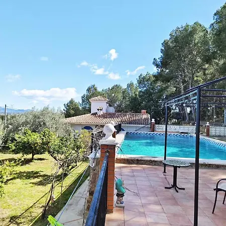 Naturally Cool, Units A And B With 80m2 Square Meters Super Pool,mountain Hiking Trail بيت خشبي *
