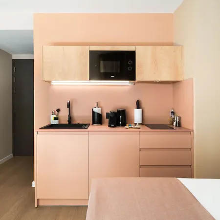Limehome Gran Via Del Marques Apartmanhotel Valencia
