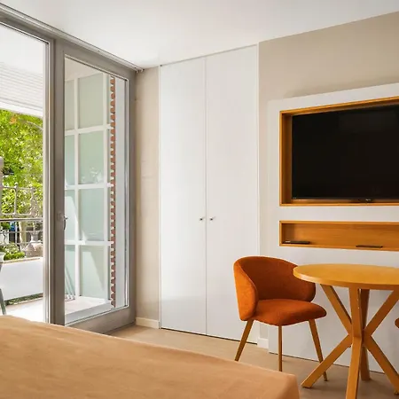 Limehome Gran Via Del Marques Aparthotel