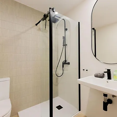 بيت للعطل Modern With Patio And Two Bathrooms فالنسيا