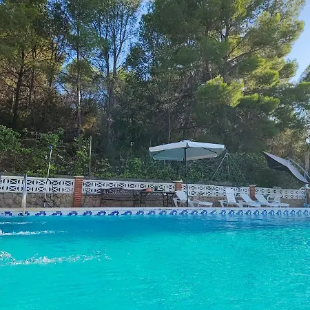 Naturally Cool, Units A And B With 80m2 Square Meters Super Pool,mountain Hiking Trail *