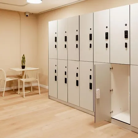Suitestays Marino Albesa - Ayora, 4*