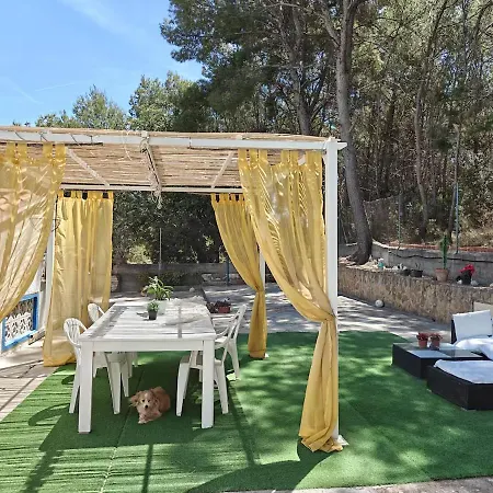 بيت خشبي Naturally Cool, Units A And B With 80m2 Square Meters Super Pool,mountain Hiking Trail *