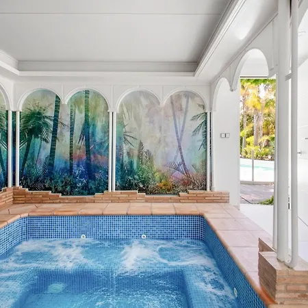 Villa Tropical, Piscina, Bar, Bbq, Aire Acondicionado, 16 Personas