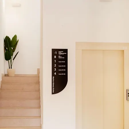 Suitestays Marino Albesa - Ayora, 4*