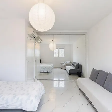 3 Bedroom Huge With Ac & Pool In Center - Up To 9 People * Valence