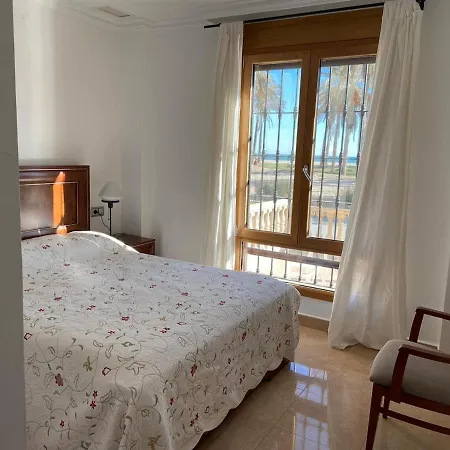 House With Private Pool, Aa And Bbq In Front Of The Sea بيت للعطل