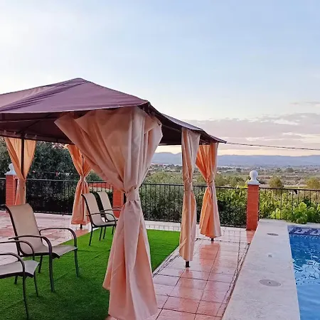 Naturally Cool, Units A And B With 80m2 Square Meters Super Pool,mountain Hiking Trail بيت خشبي