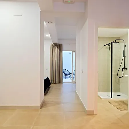 Modern With Patio And Two Bathrooms بيت للعطل فالنسيا