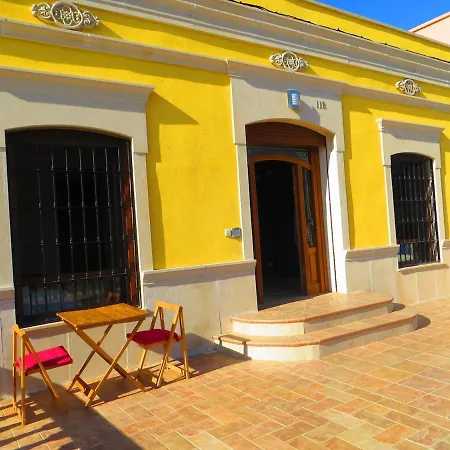House With Private Pool, Aa And Bbq In Front Of The Sea *