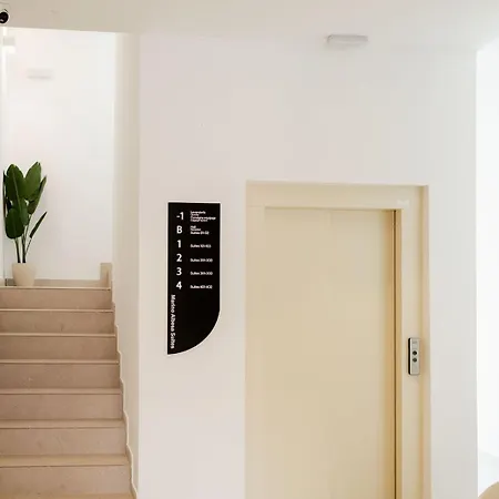 Suitestays Marino Albesa - Ayora, 4*