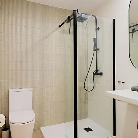 Modern With Patio And Two Bathrooms * 瓦伦西亚