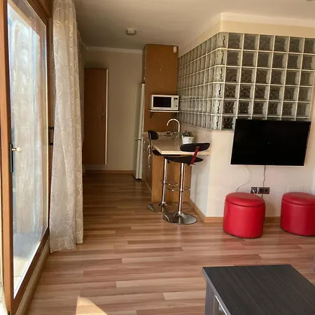 House With Private Pool, Aa And Bbq In Front Of The Sea بيت للعطل *