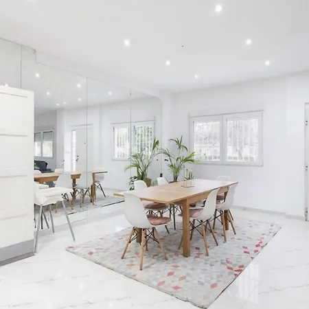 3 Bedroom Huge With Ac & Pool In Center - Up To 9 People بيت للعطل