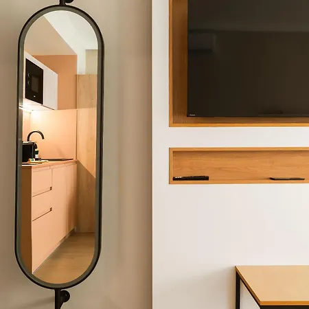 Limehome Gran Via Del Marques Apartmanhotel Valencia